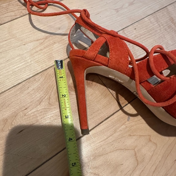 Banana republic suede heels - Picture 5 of 5